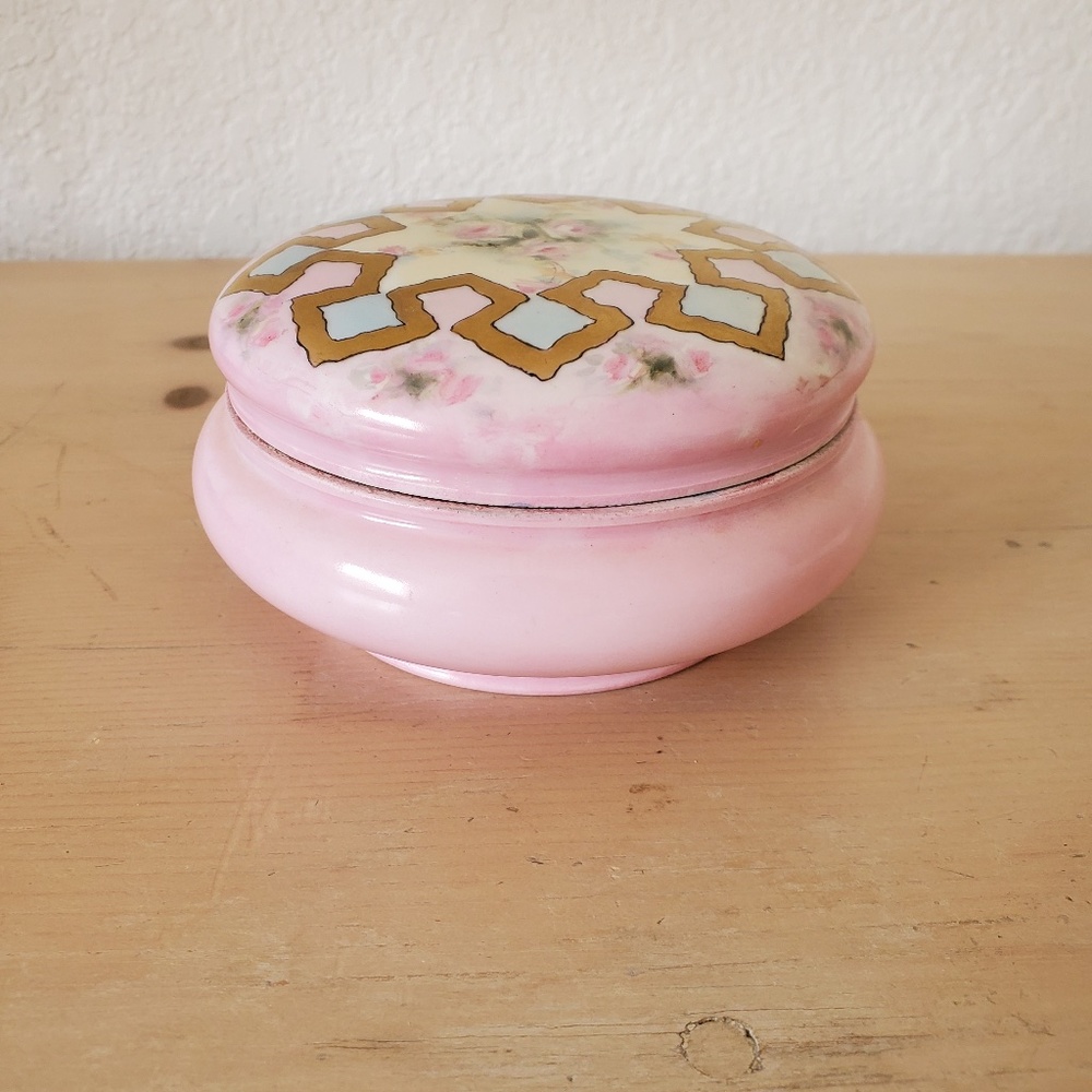 AK France Limoges Pink Gold Floral Trinket Vanity Satin Porcelain Box Vintage - Picture 2 of 6
